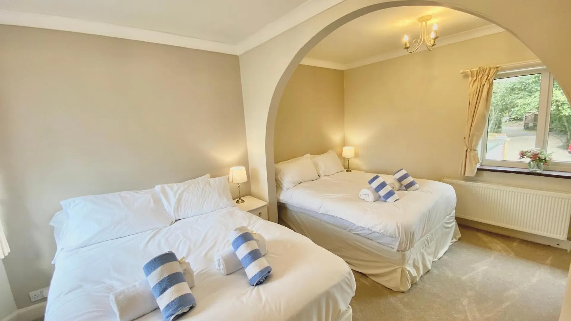 Villa New Forest Country Home With Hot Tub And Open Fire Ringwood United Kingdom